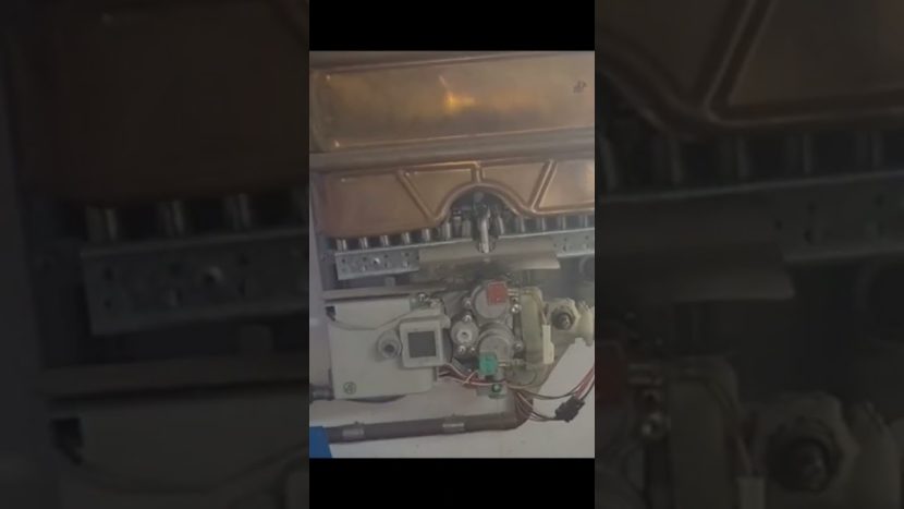 Cómo limpiar lodos del fondo del termo